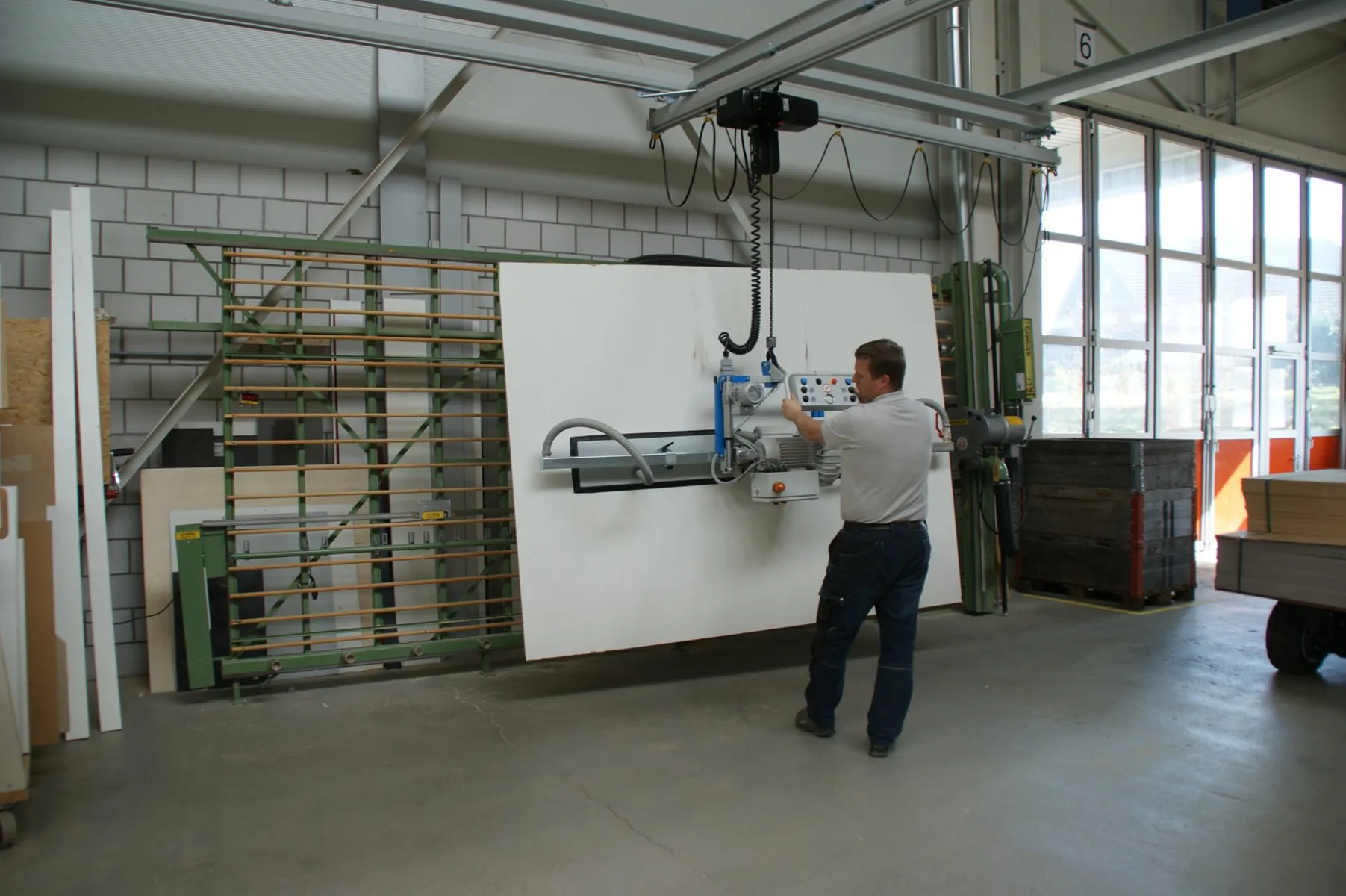 Electric Hoist with Frequency Inverter (GIS GPFU) 2